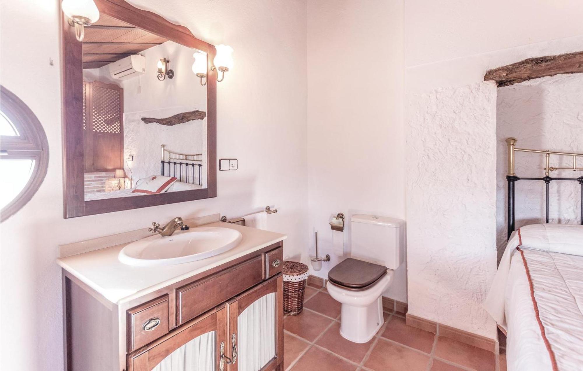 8 Bedroom Lovely Home In Iznajar Luaran gambar