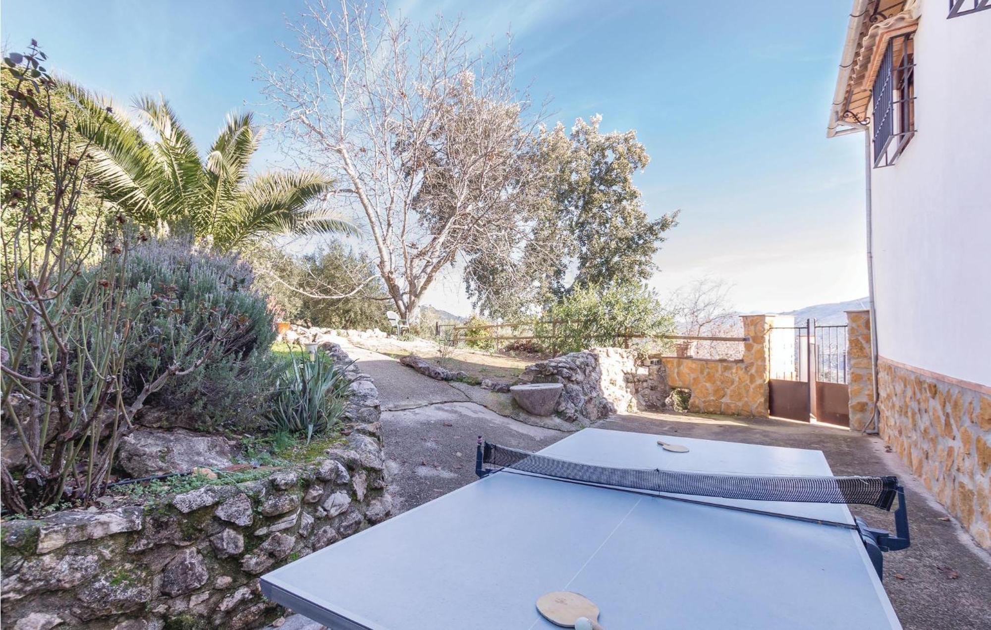 8 Bedroom Lovely Home In Iznajar Luaran gambar