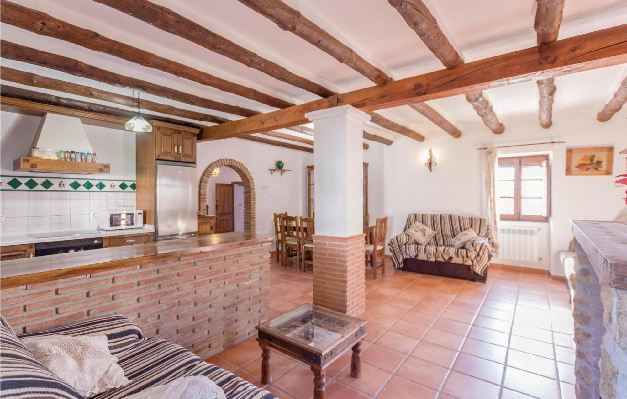 8 Bedroom Lovely Home In Iznajar Luaran gambar