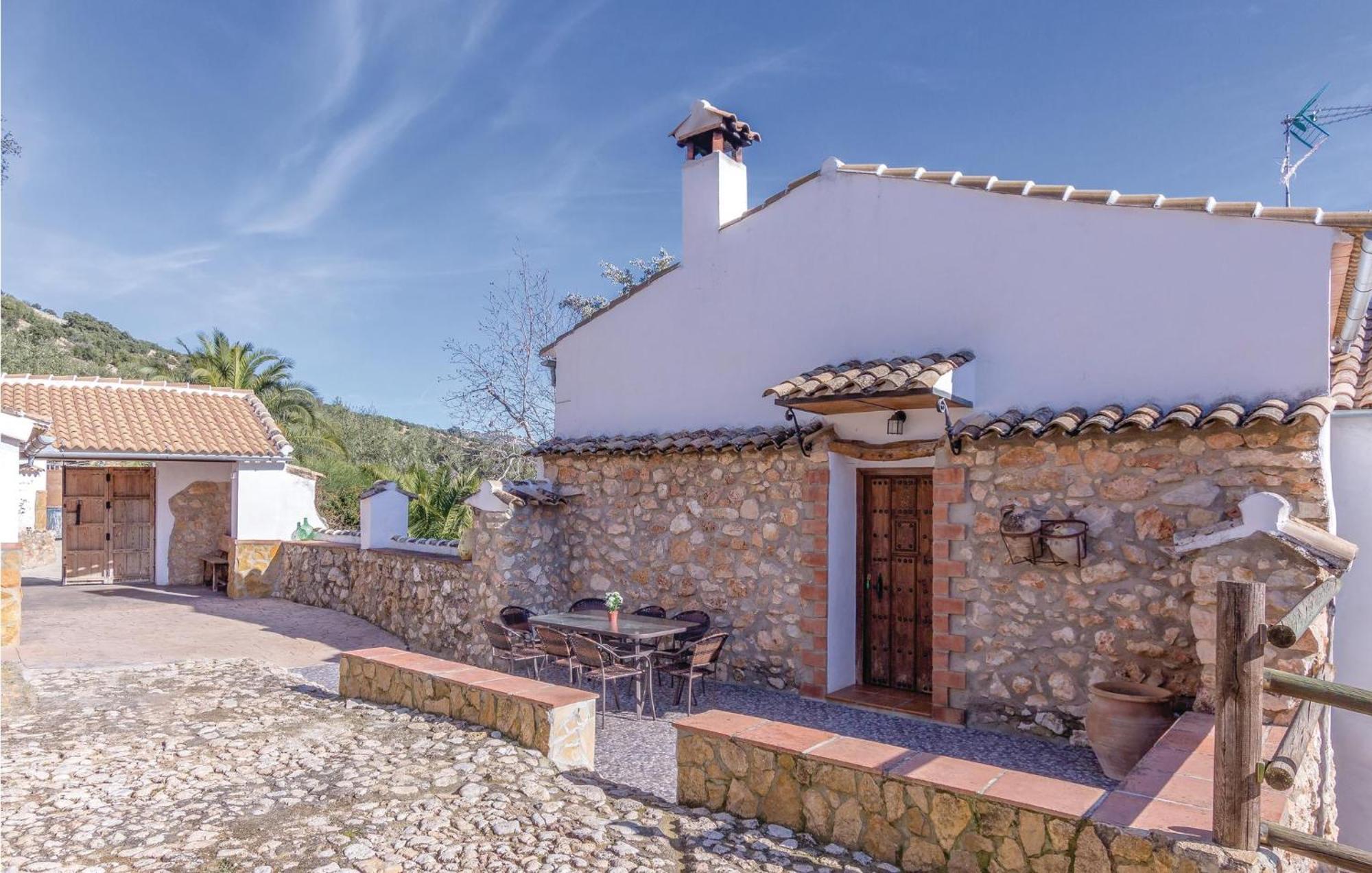 8 Bedroom Lovely Home In Iznajar Luaran gambar